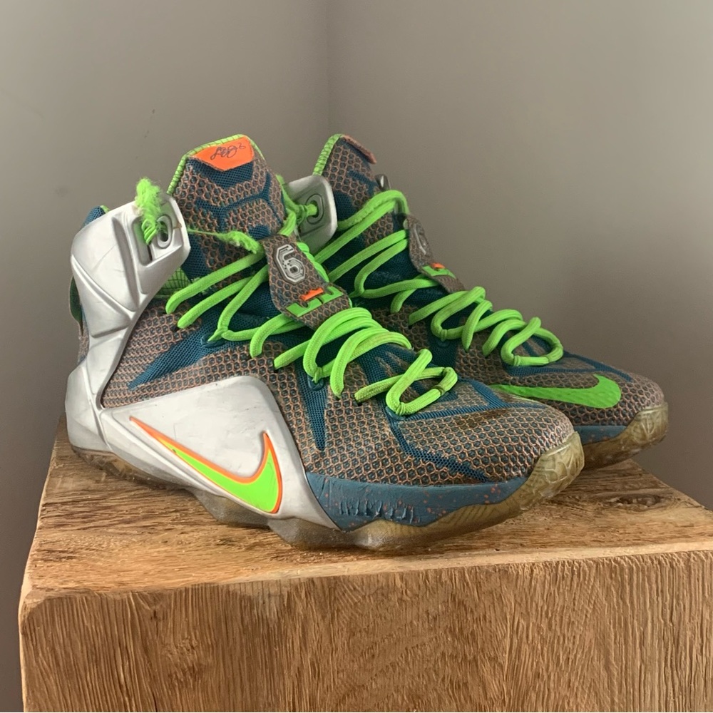 Nike Lebron 12 Trillion Dollar Man (705410-430) US Size 8